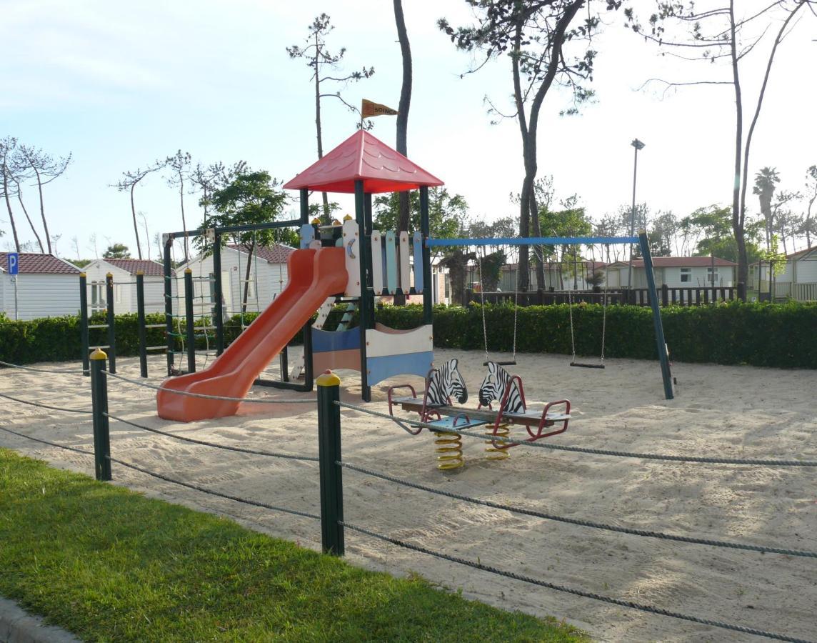Отель Parque De Campismo Orbitur Gala Фигейра-да-Фош Экстерьер фото
